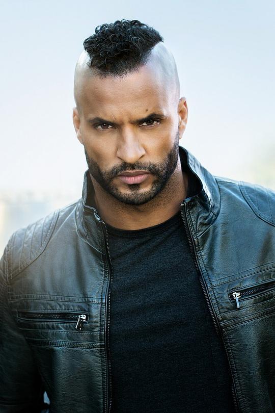 瑞奇·惠特尔 Ricky Whittle