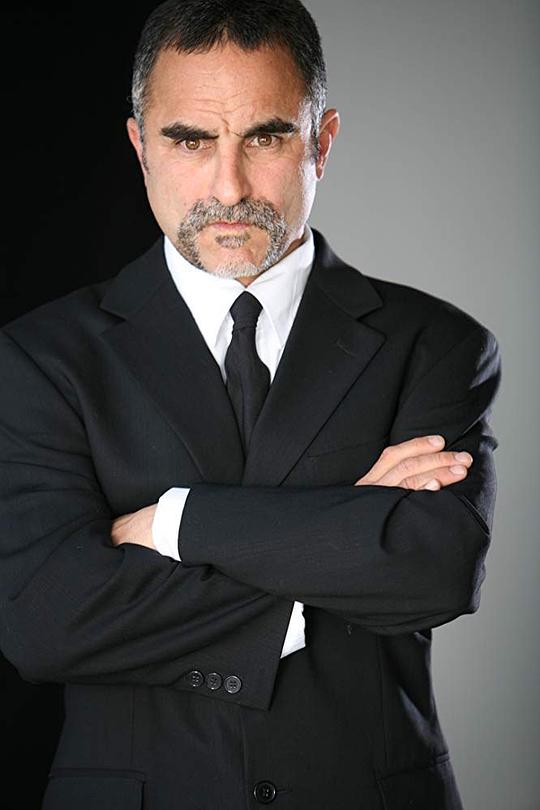 麦克斯·丹尼尔斯 Max Daniels