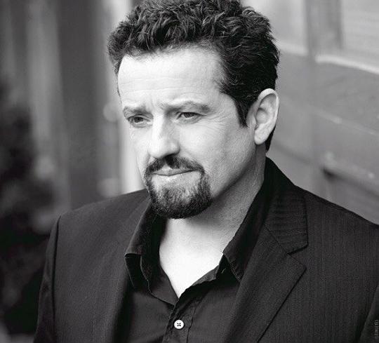 路易斯·费雷拉 Louis Ferreira