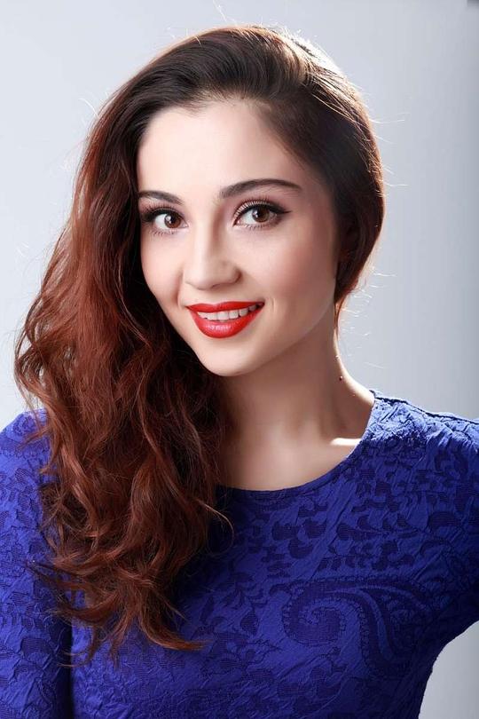 马依热·艾买提江 Mahire Emet