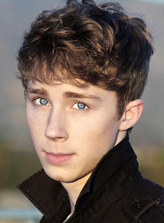 乔伊·卢曼 Joey Luthman