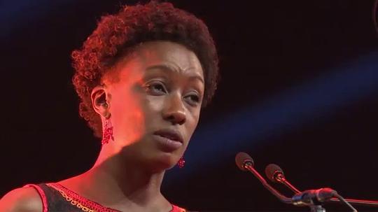 麦穆纳·恩迪亚耶 Maimouna N'Diaye