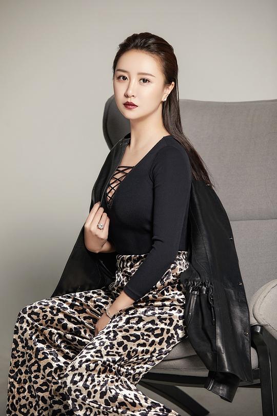 夏雯 Wen Xia