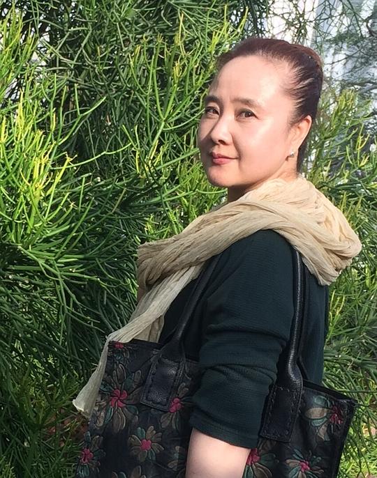 张玲 Ling Zhang