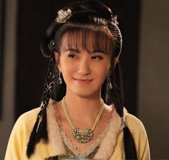 夏艺文 Yiwen Xia