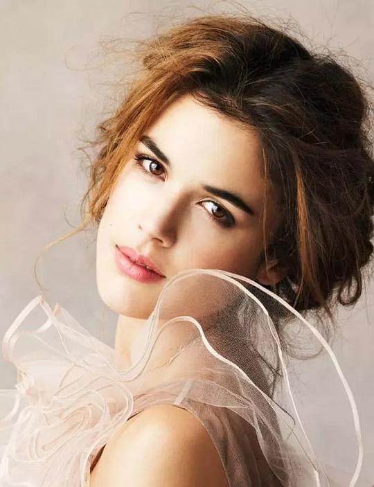 阿德里亚娜·乌加特 Adriana Ugarte