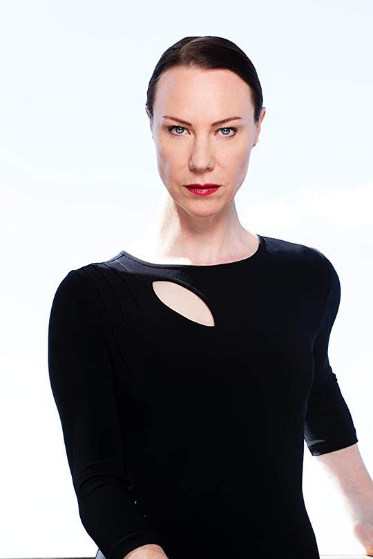 贝琳达·麦克洛里 Belinda McClory