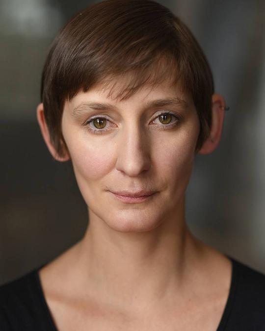 劳拉·埃尔芬斯通 Laura Elphinstone