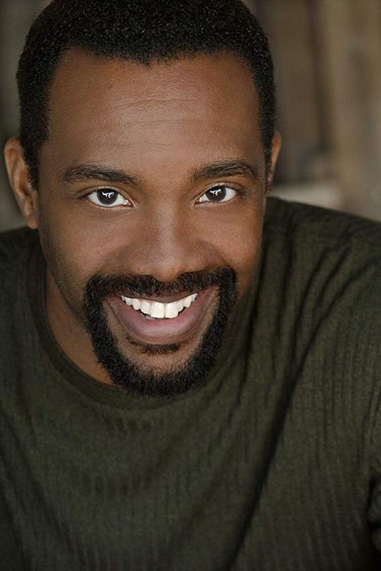 拜伦·明斯 Byron Minns