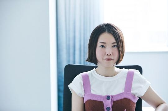 秋山茉由 Mayu Akiyama