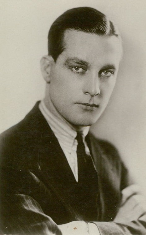 沃尔特·拜伦 Walter Byron