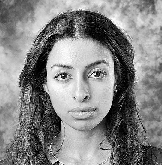 蒂娜·波尔·达沃 Tina Pour Davoy