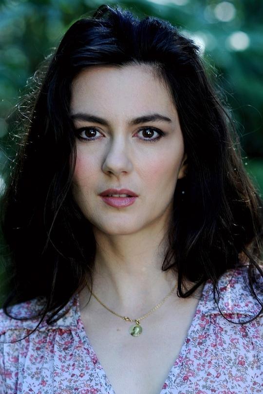 朱莉娅·福雷 Julia Faure