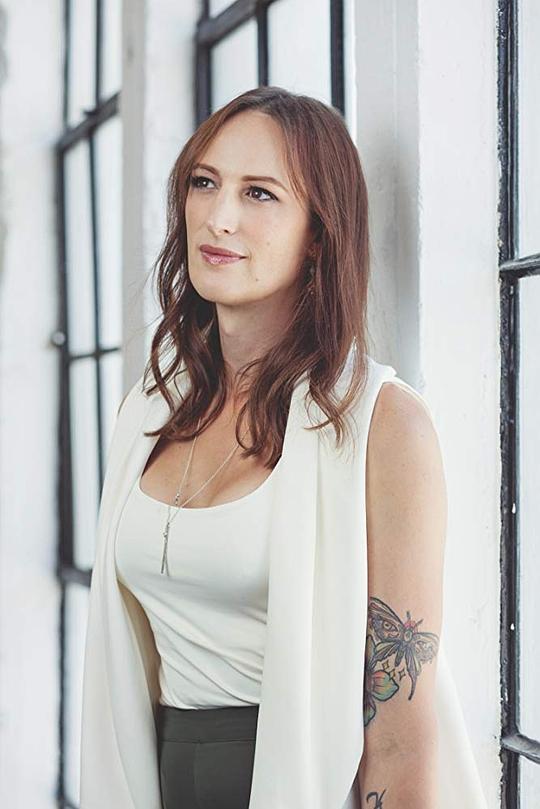 珍·理查兹 Jen Richards