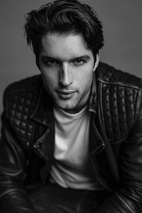 扎克·斯坦纳 Zak Steiner