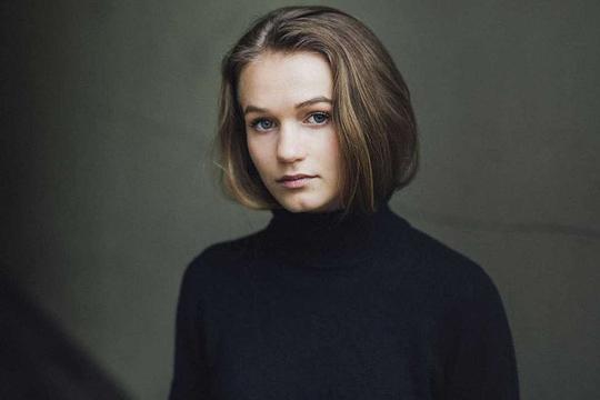 莱昂尼·韦斯洛 Leonie Wesselow