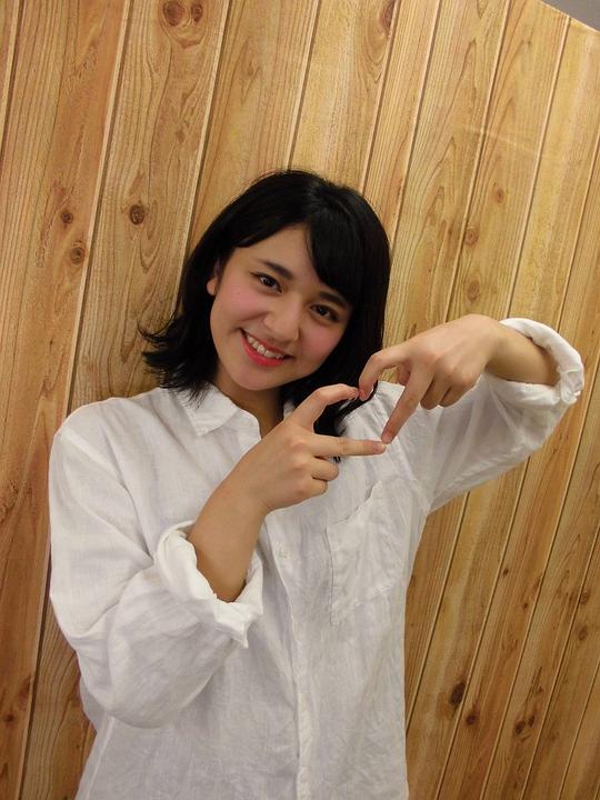 德江香奈 Kana Tokue