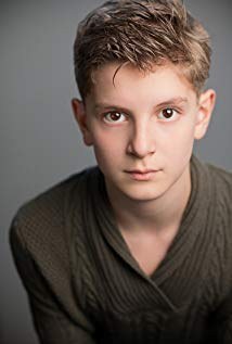 本·安德鲁斯科-道恩 Ben Andrusco-Daon