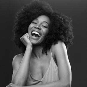 劳伦·E.班克斯 Lauren E. Banks