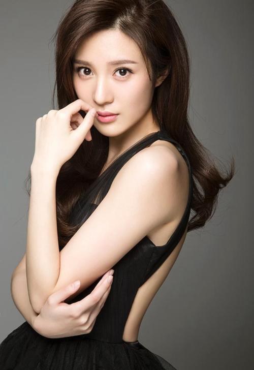 邬靖靖 Jingjing Wu