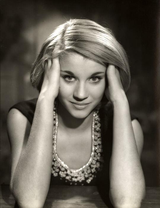 朱莉娅·洛克伍德 Julia Lockwood