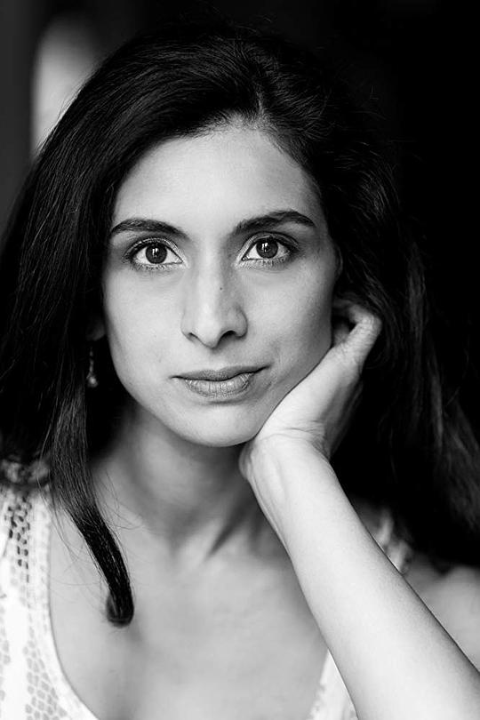 索尼娅·苏瑞思 Sonya Suares