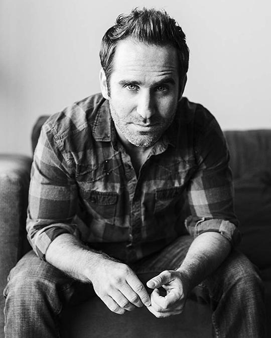 本·吉鲁 Ben Giroux