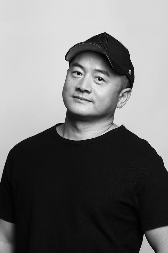 易寒 Han Yi