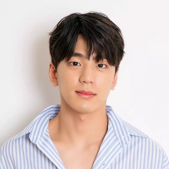 金旻奎 Kim Min-gyoo