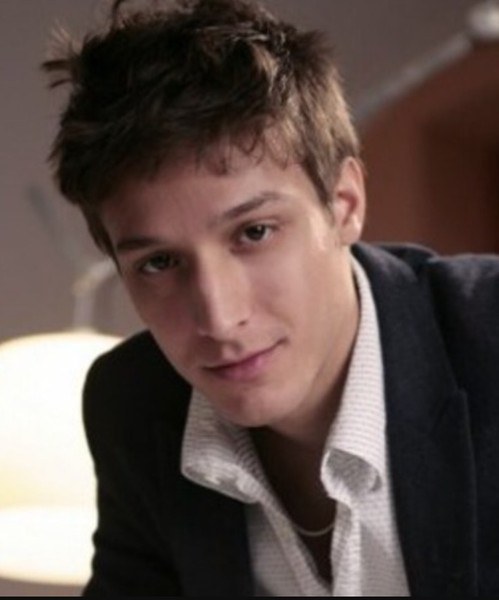 达里奥·艾塔 Dario Aita