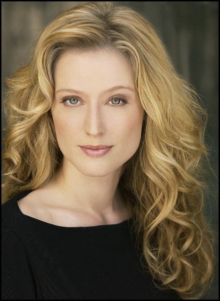 伊尔珐埃德尔斯坦 Ylfa Edelstein