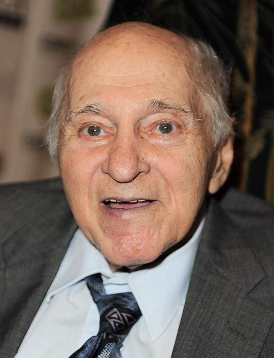 罗伯特·艾伦斯坦 Robert Ellenstein