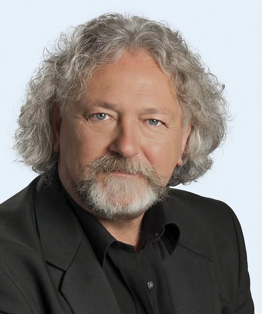 István Wohlmuth István Wohlmuth
