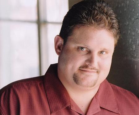 迈克尔·奥利佛斯 Michael Olifiers