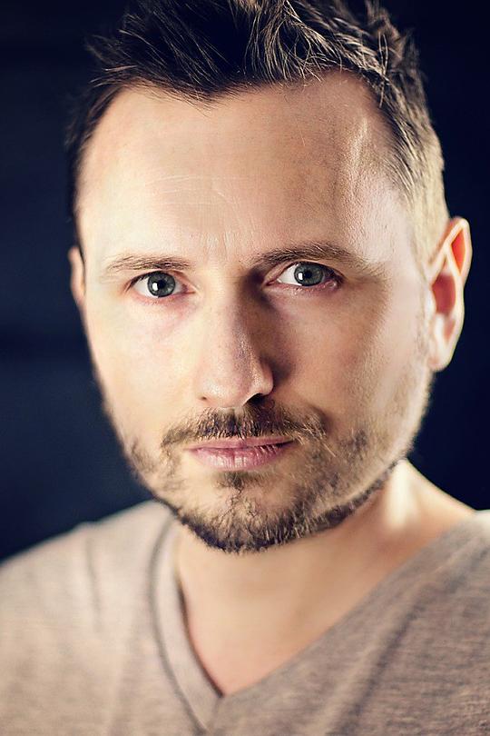 詹姆斯·费舍尔 James Fisher