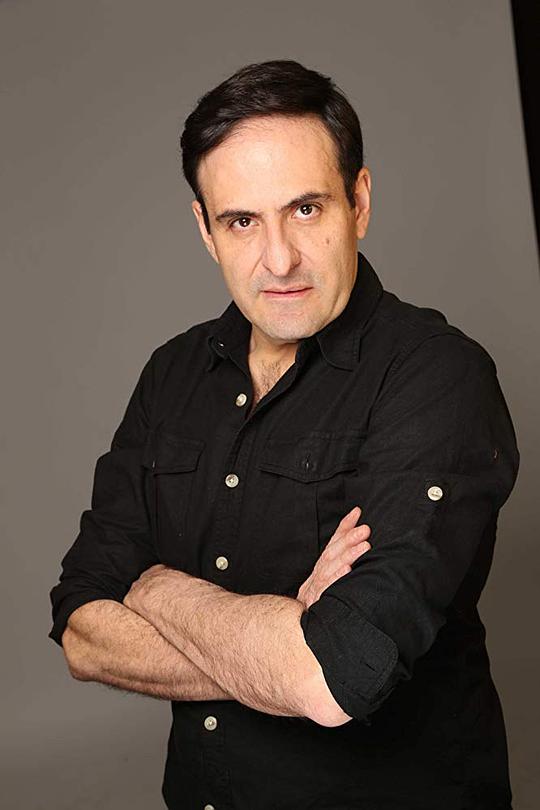 亚历桑德罗·卡尔瓦 Alejandro Calva