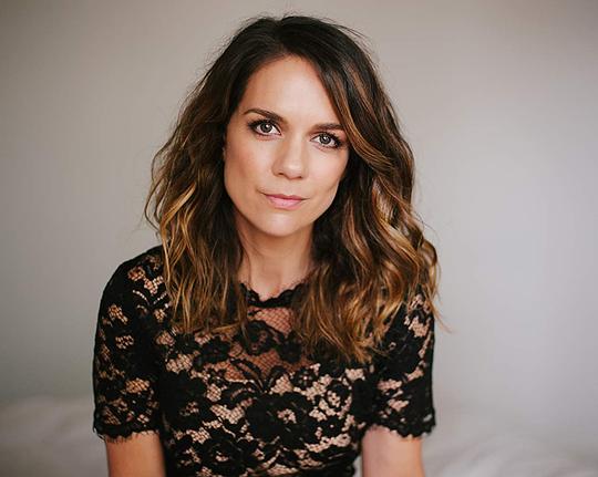 米查拉·巴纳斯 Michala Banas