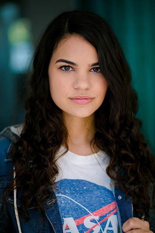 布列塔尼·霍扎 Brittany Hoza