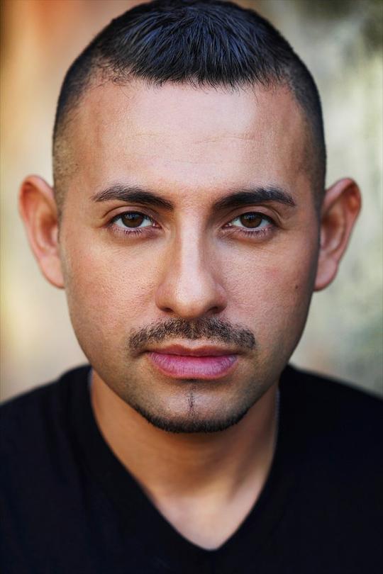 贝尔纳多·巴迪罗 Bernardo Badillo