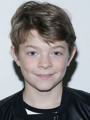 奥克斯·费格雷 Oakes Fegley