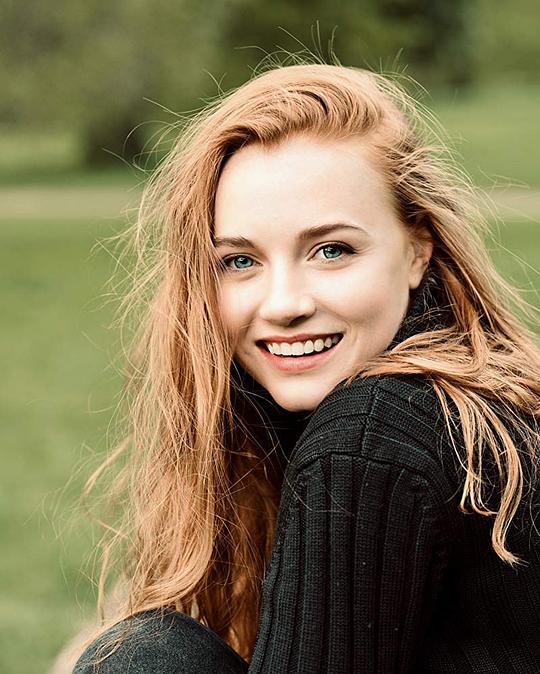 哈里特·斯莱特 Harriet Slater