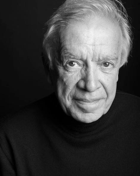 詹姆斯·劳伦森 James Laurenson