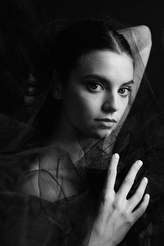 弗兰切丝卡·雷阿莱 Francesca Reale