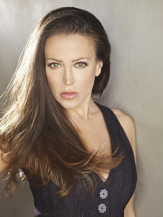 莱斯利·贝加 Leslie Bega