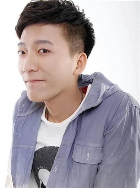 李卓航 Zhuohang Li