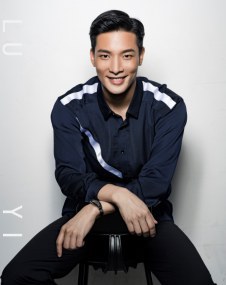 卢易 Yi Lu