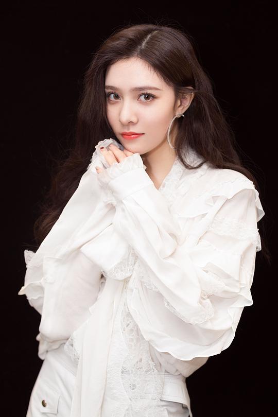 宋妍霏 Yanfei Song