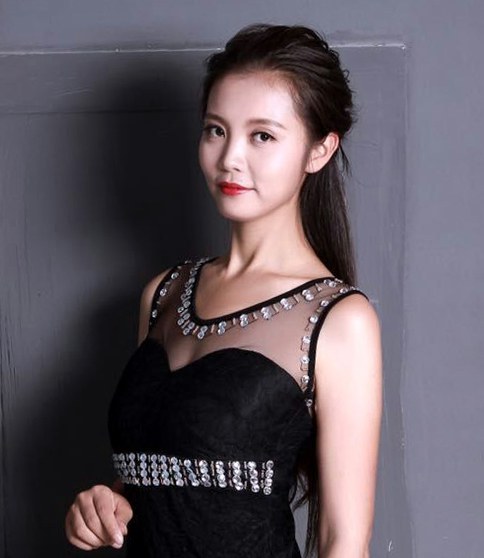 侯钰玲 Yuling Hou