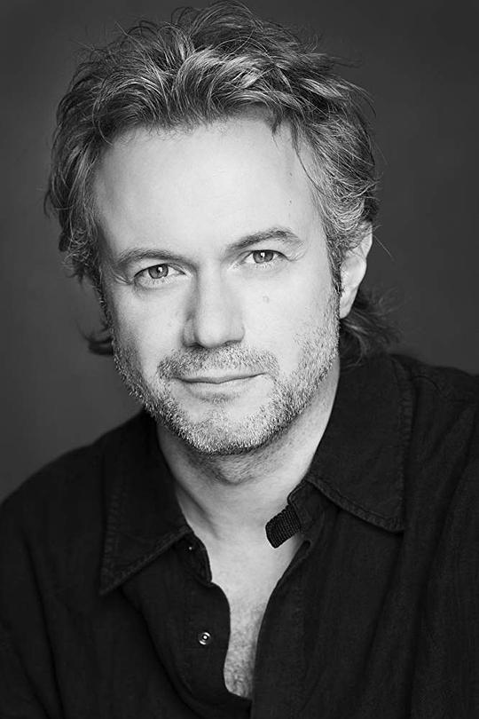 特里斯坦·乌罗阿 Tristán Ulloa