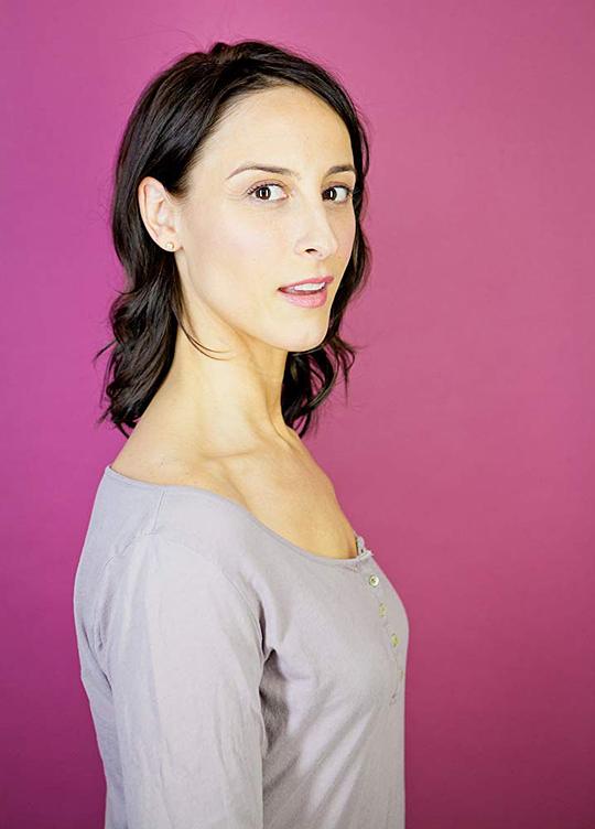 卡桑德拉·桑托斯 Kassandra Santos